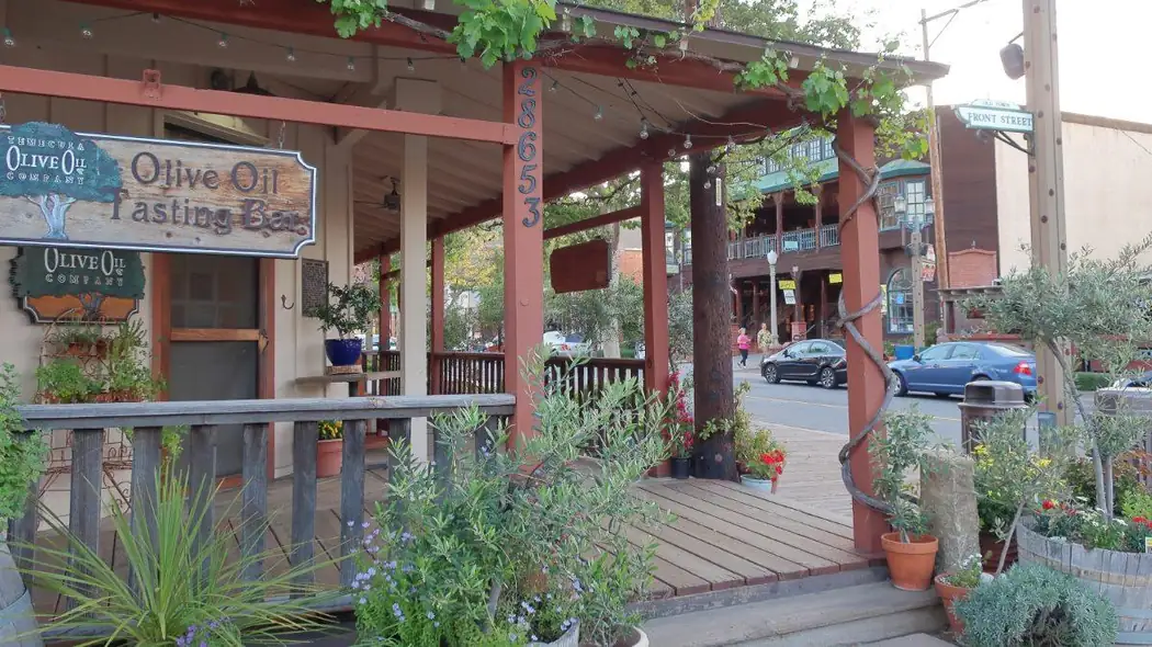 Shopfronts and boardwalk along Front Street in Old Town Temecula, California