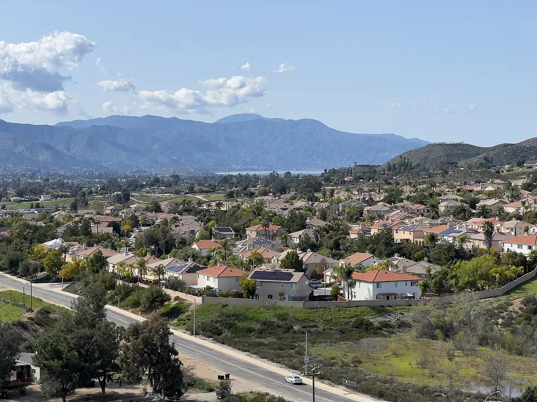 Wildomar, California neighborhoods with Lake Elsinore and the Santa Ana Mountains in the distance